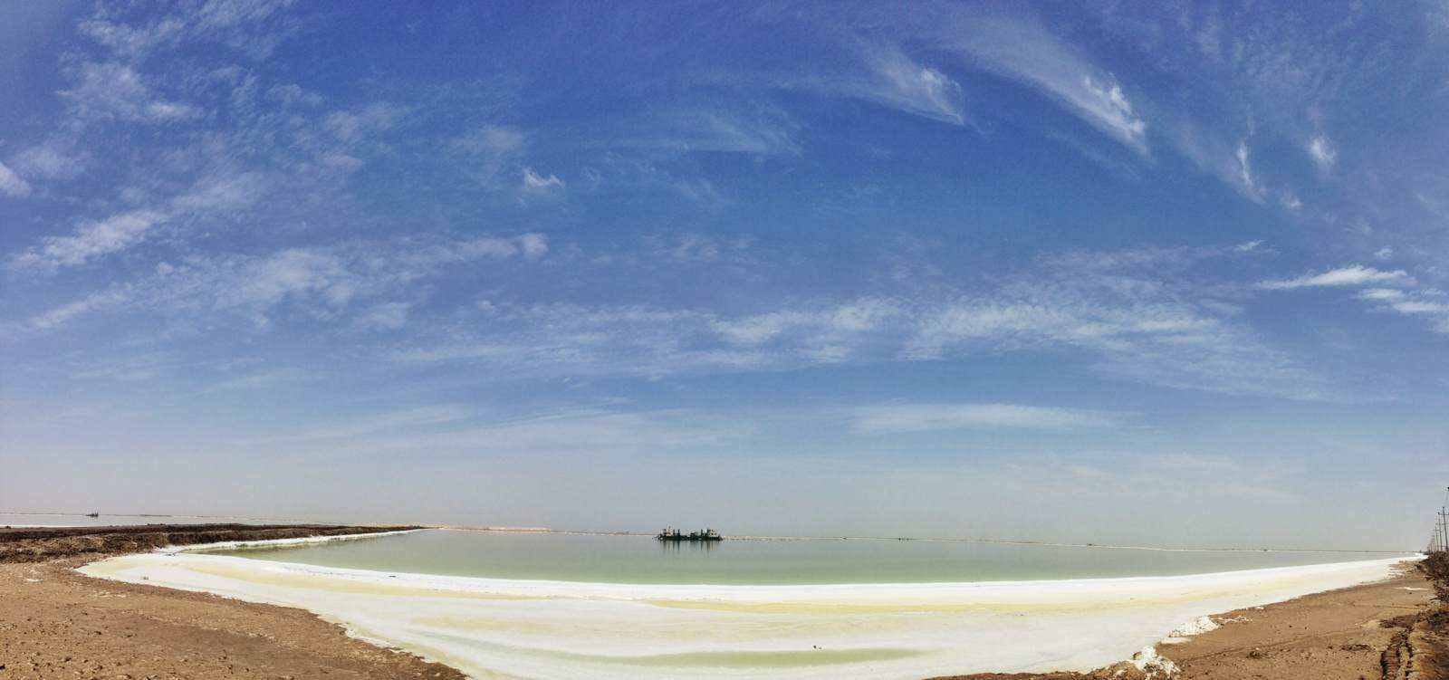 青海格爾木察爾汗鹽湖.jpg
