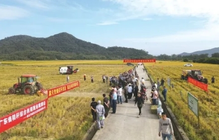 廣東省廣州市增城區(qū)秸稈綜合利用觀摩會(huì)現(xiàn)場