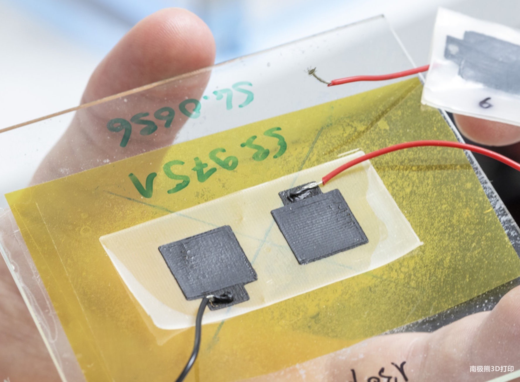 研究人員認為他們的3D打印超級電容器有可能在未來為其他低壓設(shè)備供電